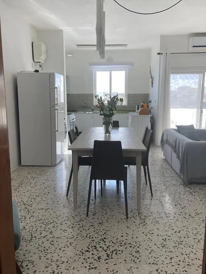 Sea Front Retro Style Apartment Marsaskala