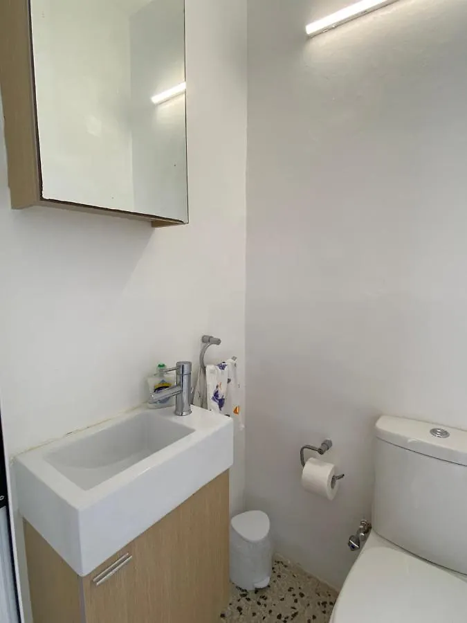Sea Front Retro Style Apartment Marsaskala